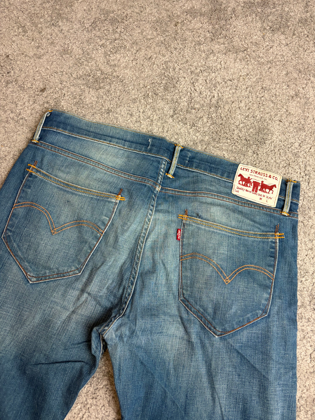 Levis 504 straight (L)