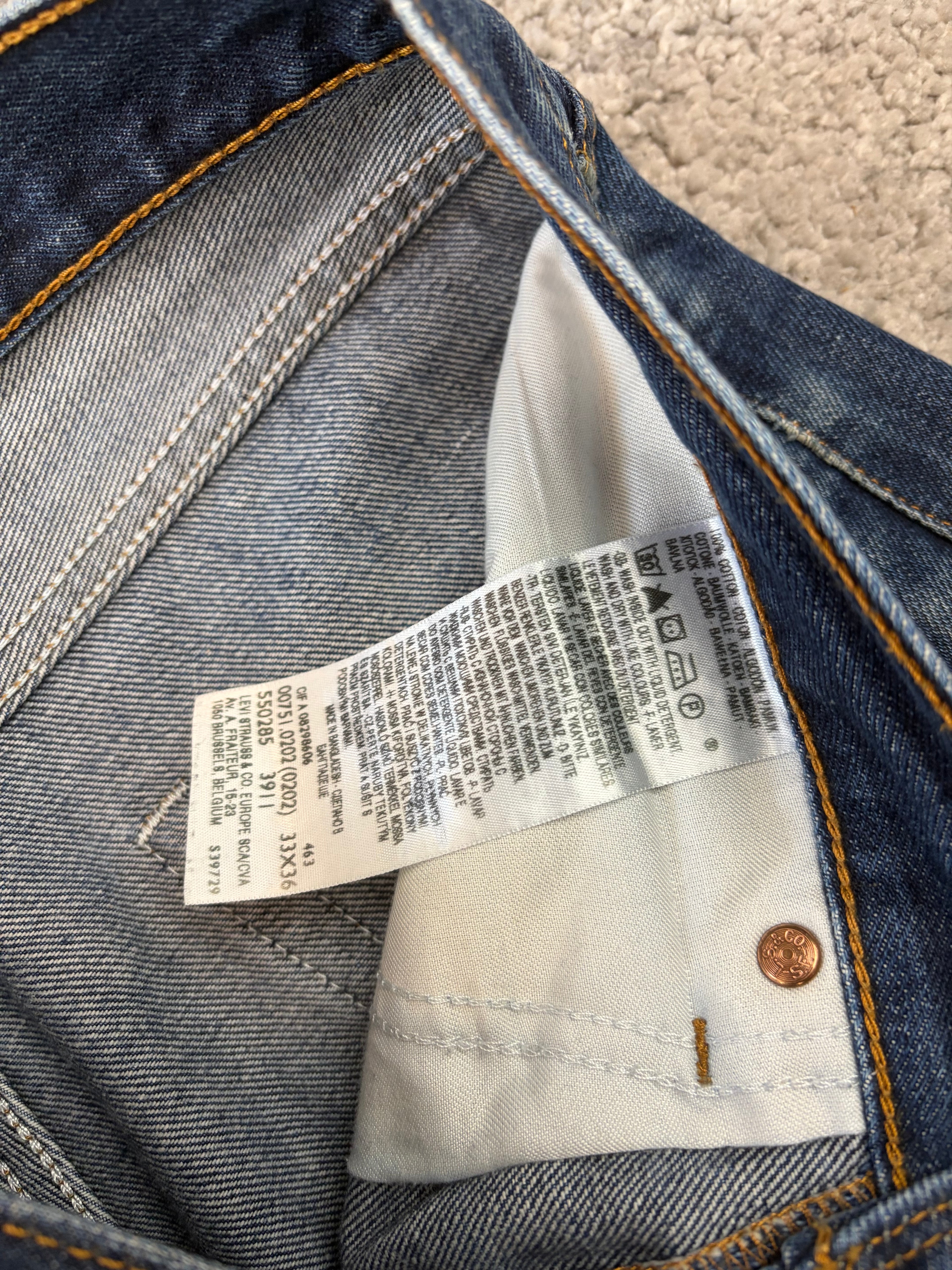Levis washed denim (L)