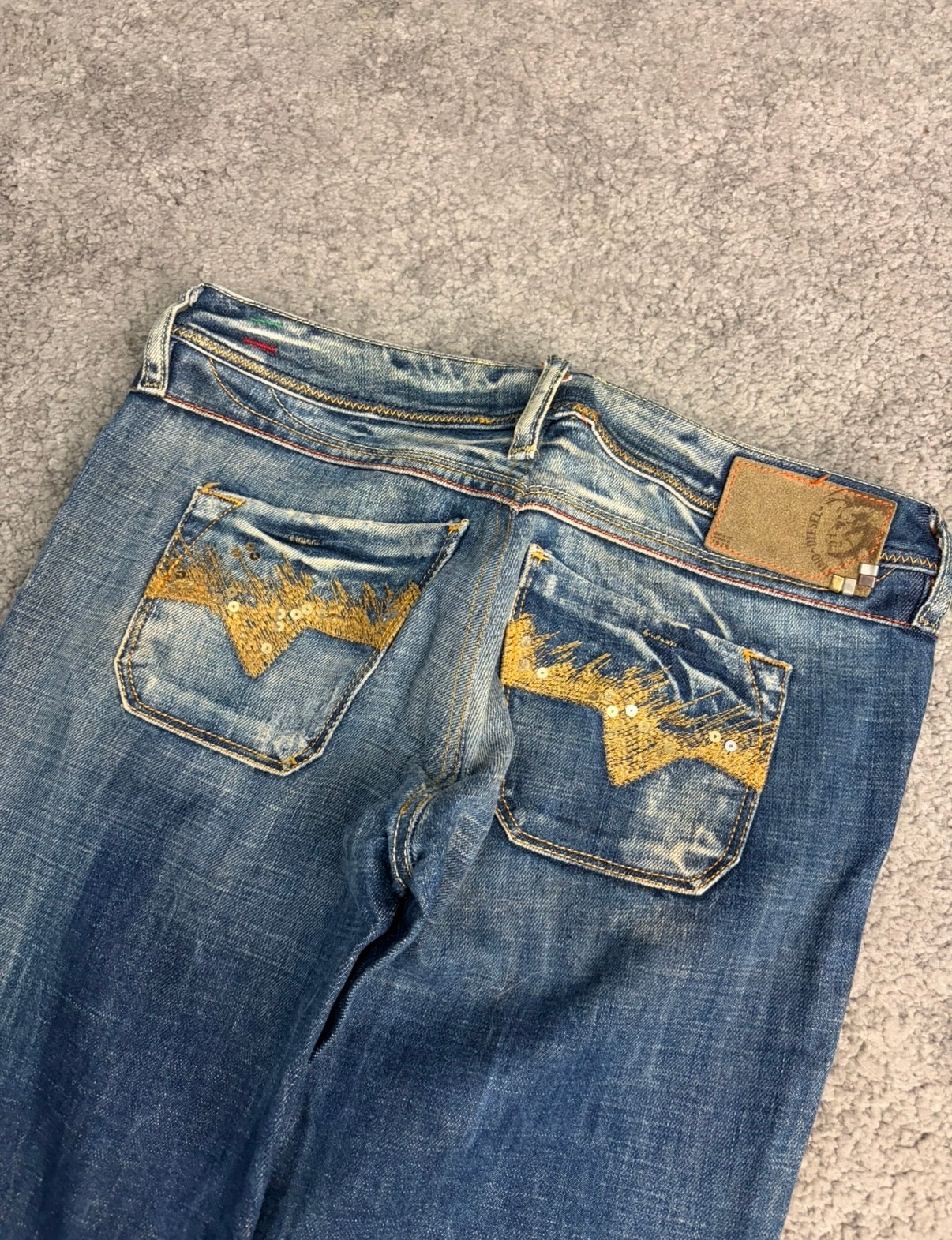 Diesel straight women (M)
