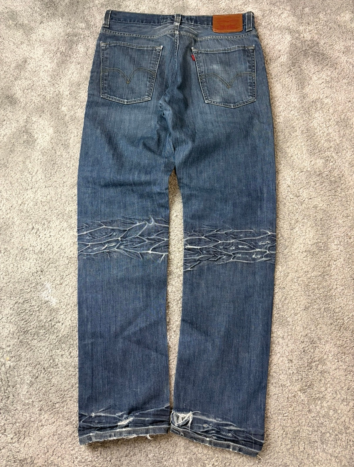 Levis straight/slim (L)