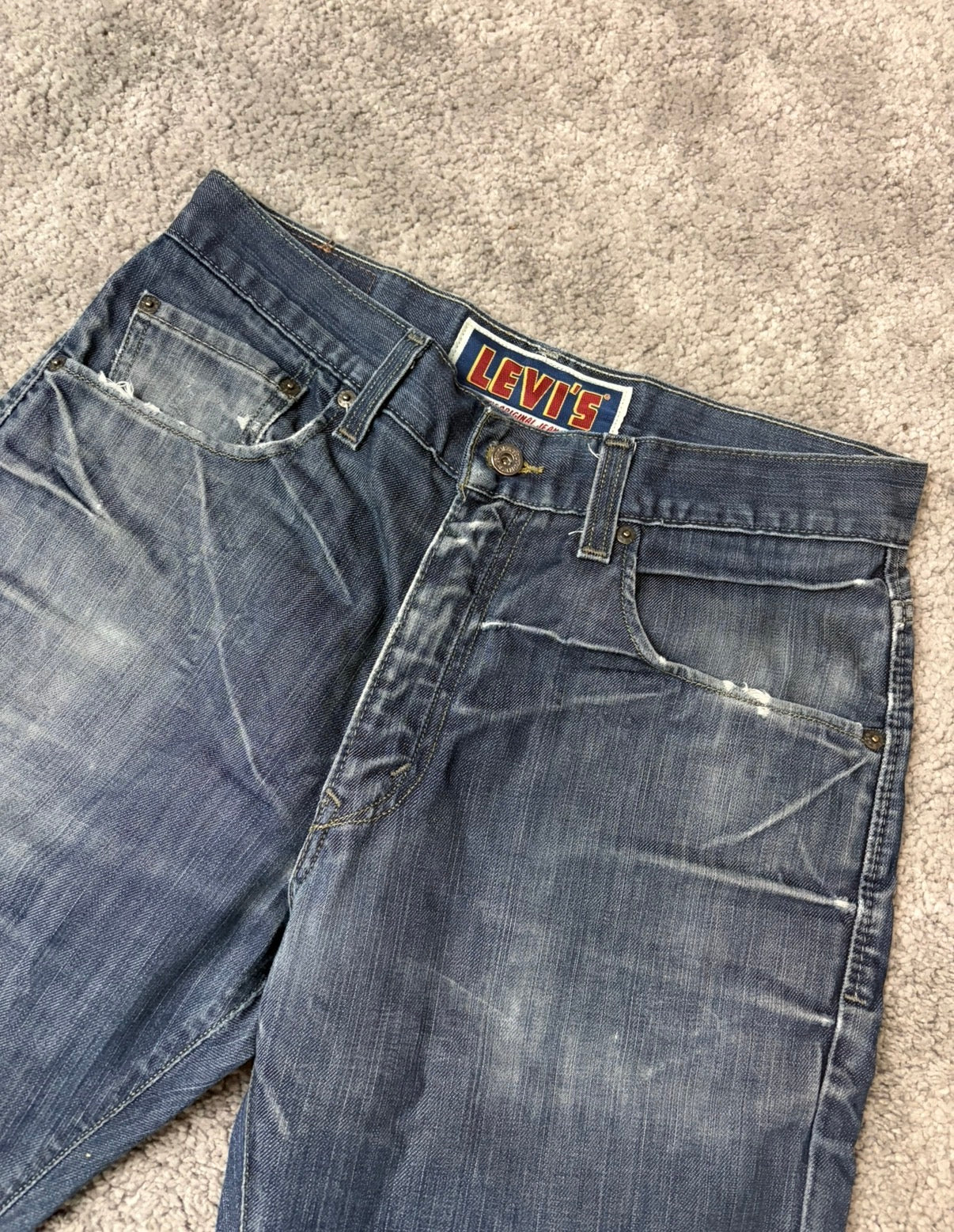 Levis straight/slim (L)