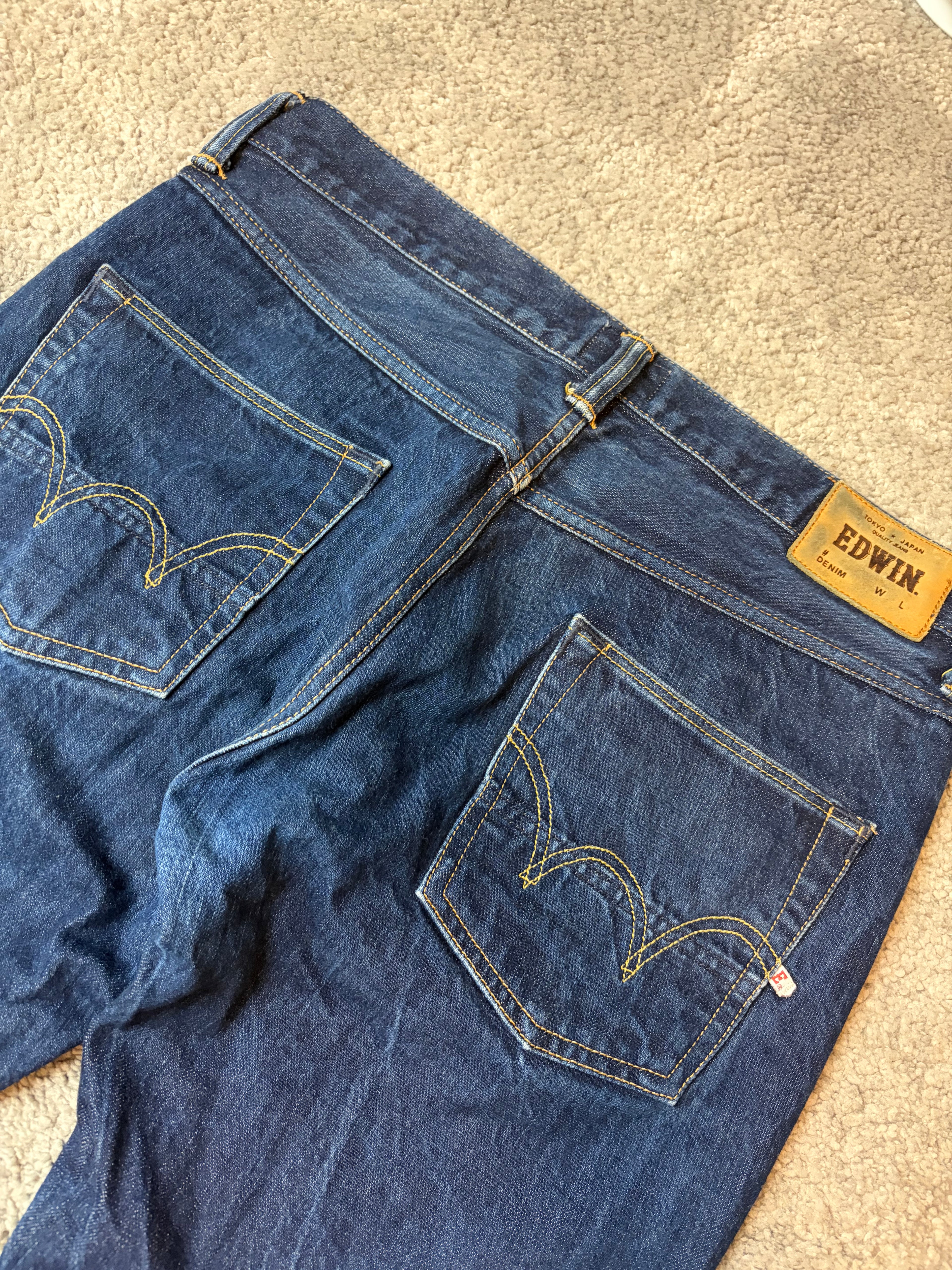 Edwin selvedge denim (M/L)