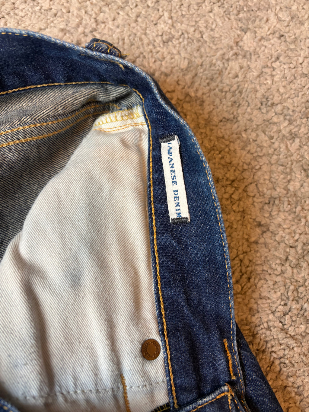 Edwin selvedge denim (M/L)