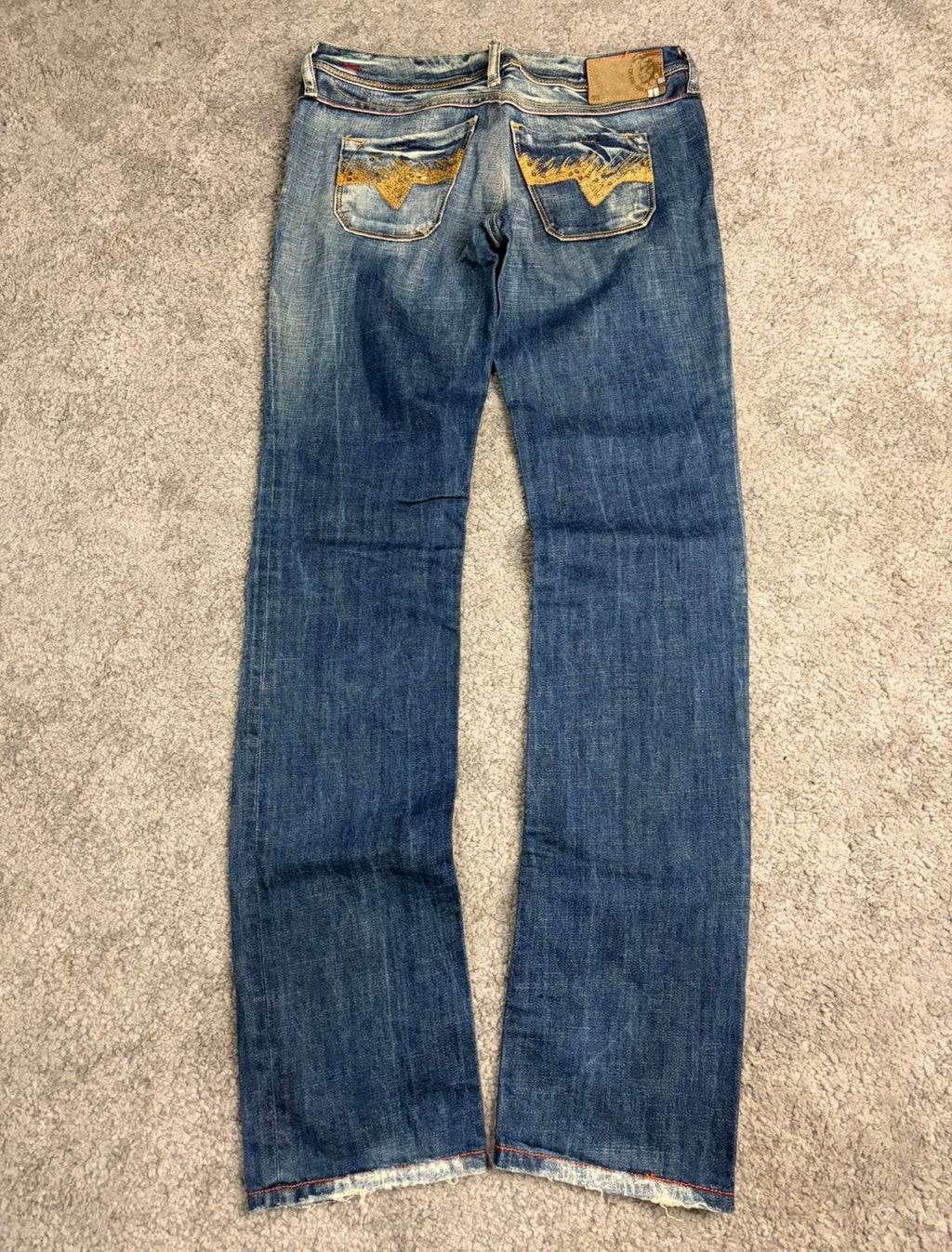 Diesel straight women (M)