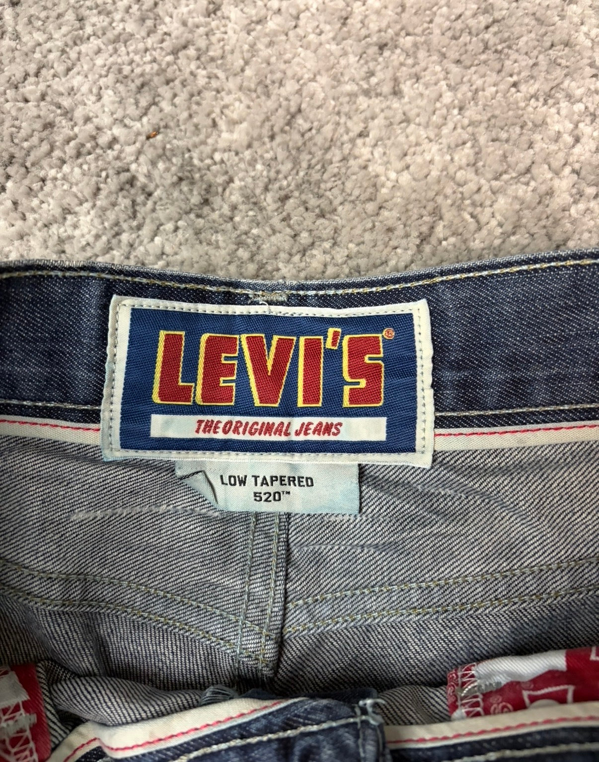 Levis straight/slim (L)