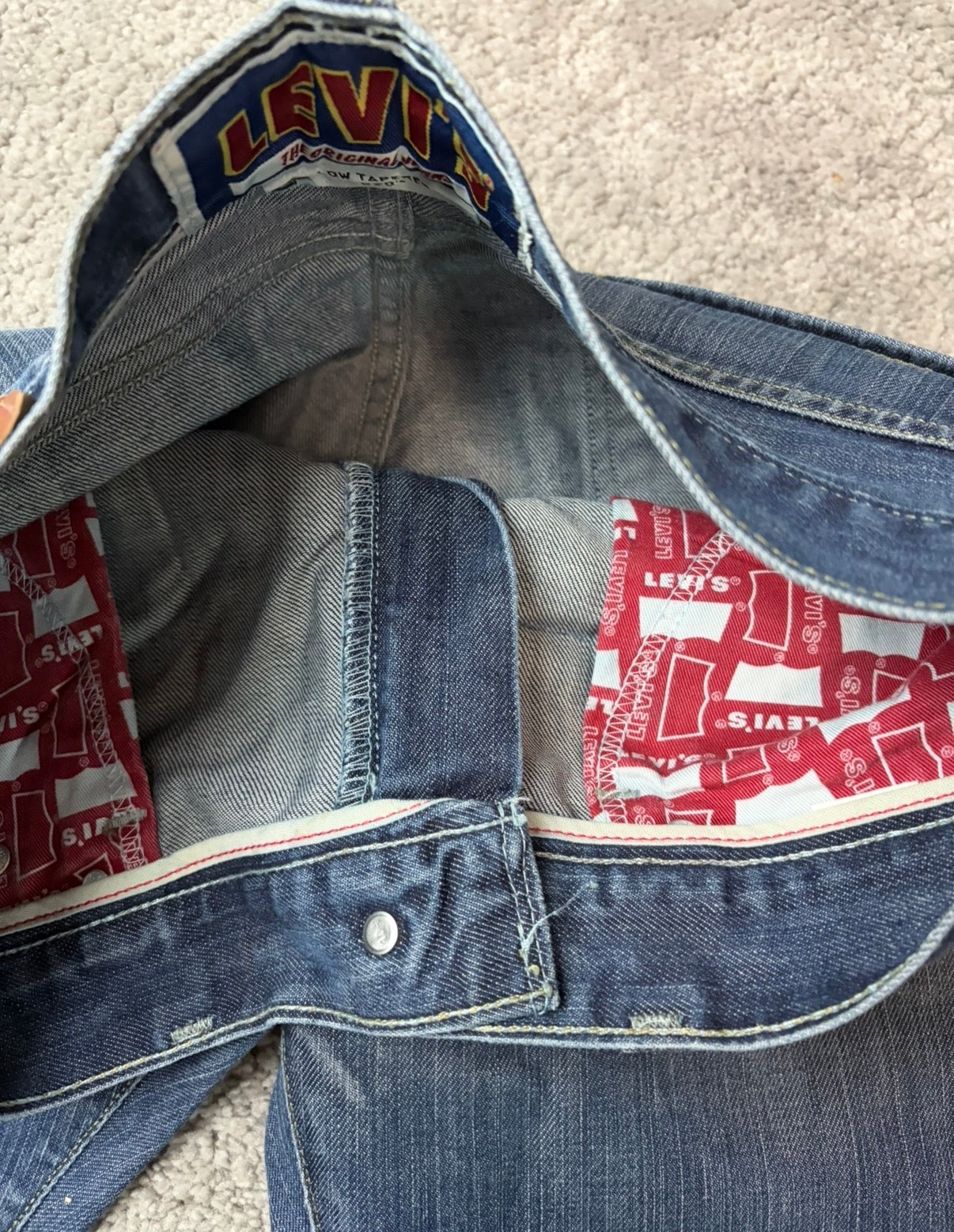 Levis straight/slim (L)