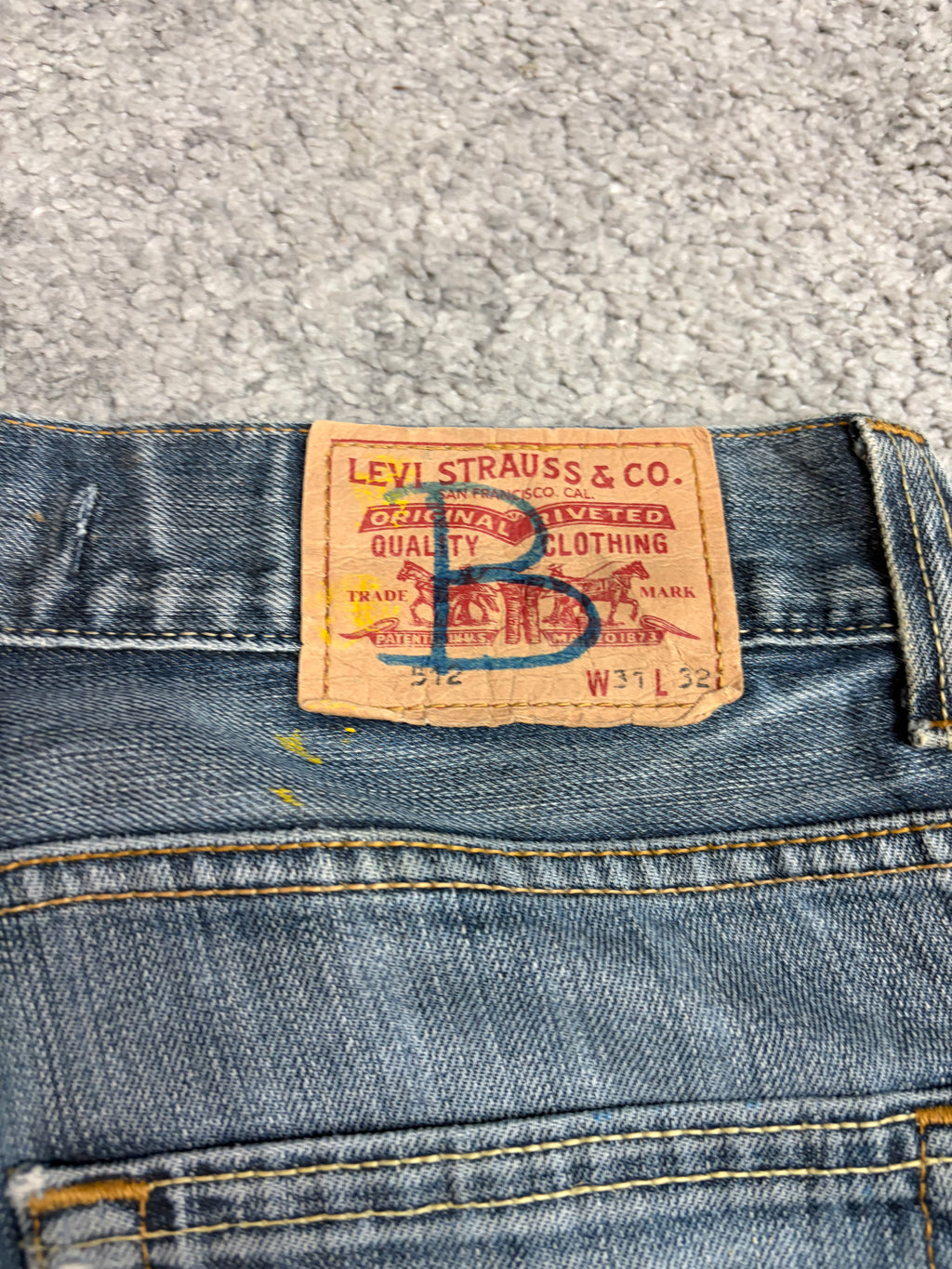 Levis 512 Bootcut (M)