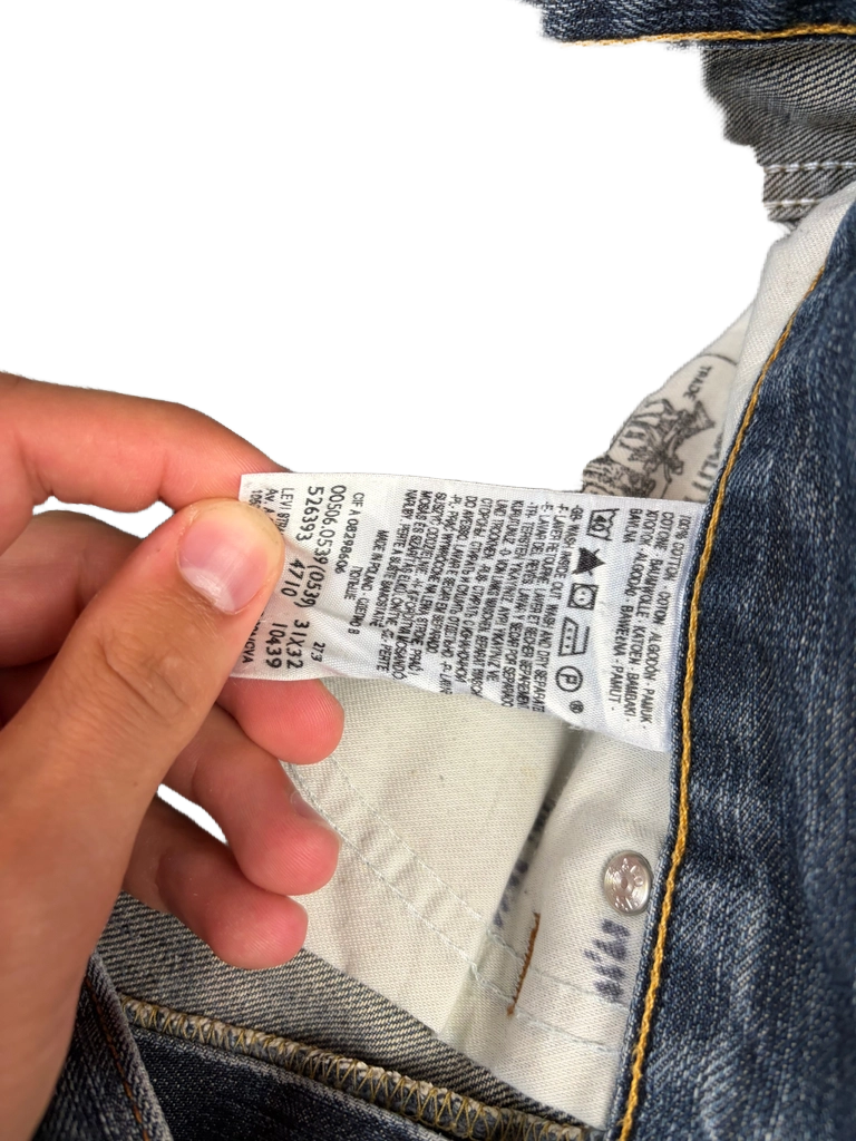 Levis 506 Straight (M)